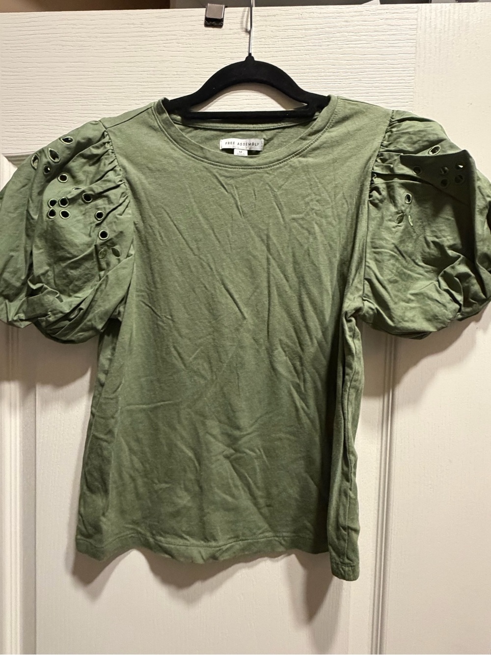 Puff Sleeve Eyelet Tee in Olive Green - Zara